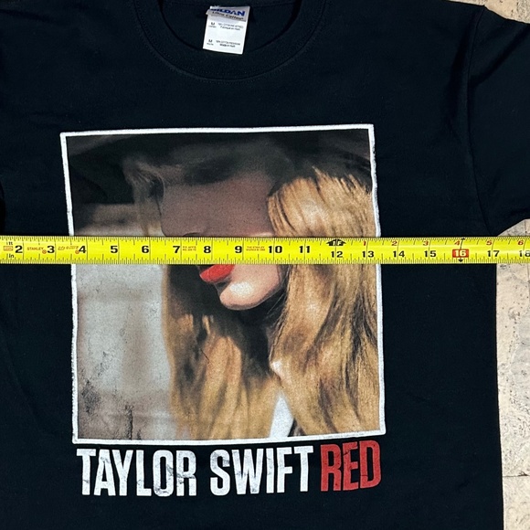 Taylor Swift 2013 The Red Tour Concert Short Sleeve Tee Shirt Youth Medium - Picture 4 of 8